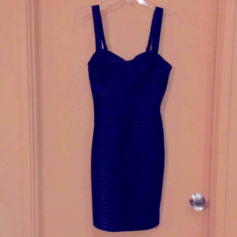 BCBGMAXAZRIA